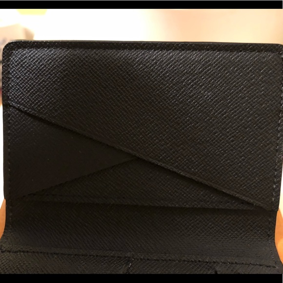 Stunning men’s Louis Vuitton wallet - Picture 3 of 8